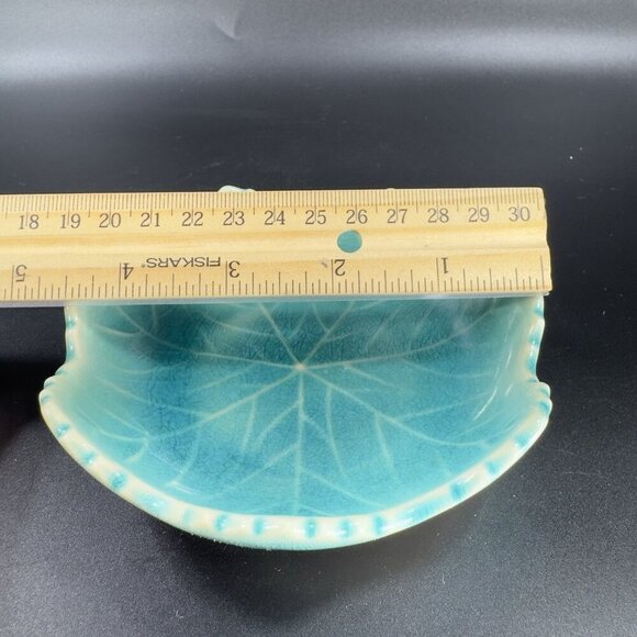 Vintage Japanese Ceramic Leaf Dish Plate Turquoise Crackle Glaze Spoon Rest VTG - Picture 4 of 12